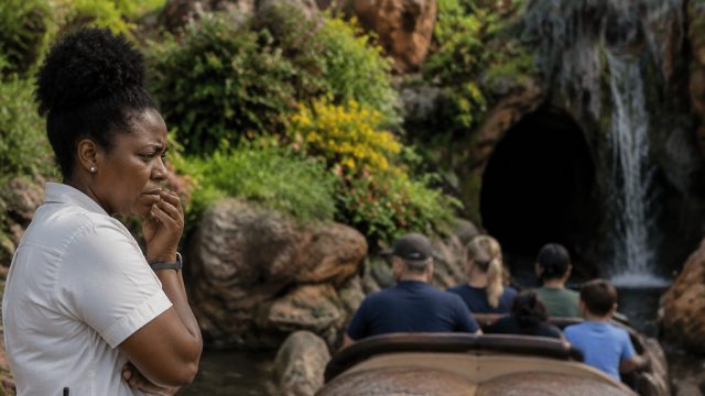 Safety Concerns Rise After Disneyland Incident on Tiana’s Bayou Adventure